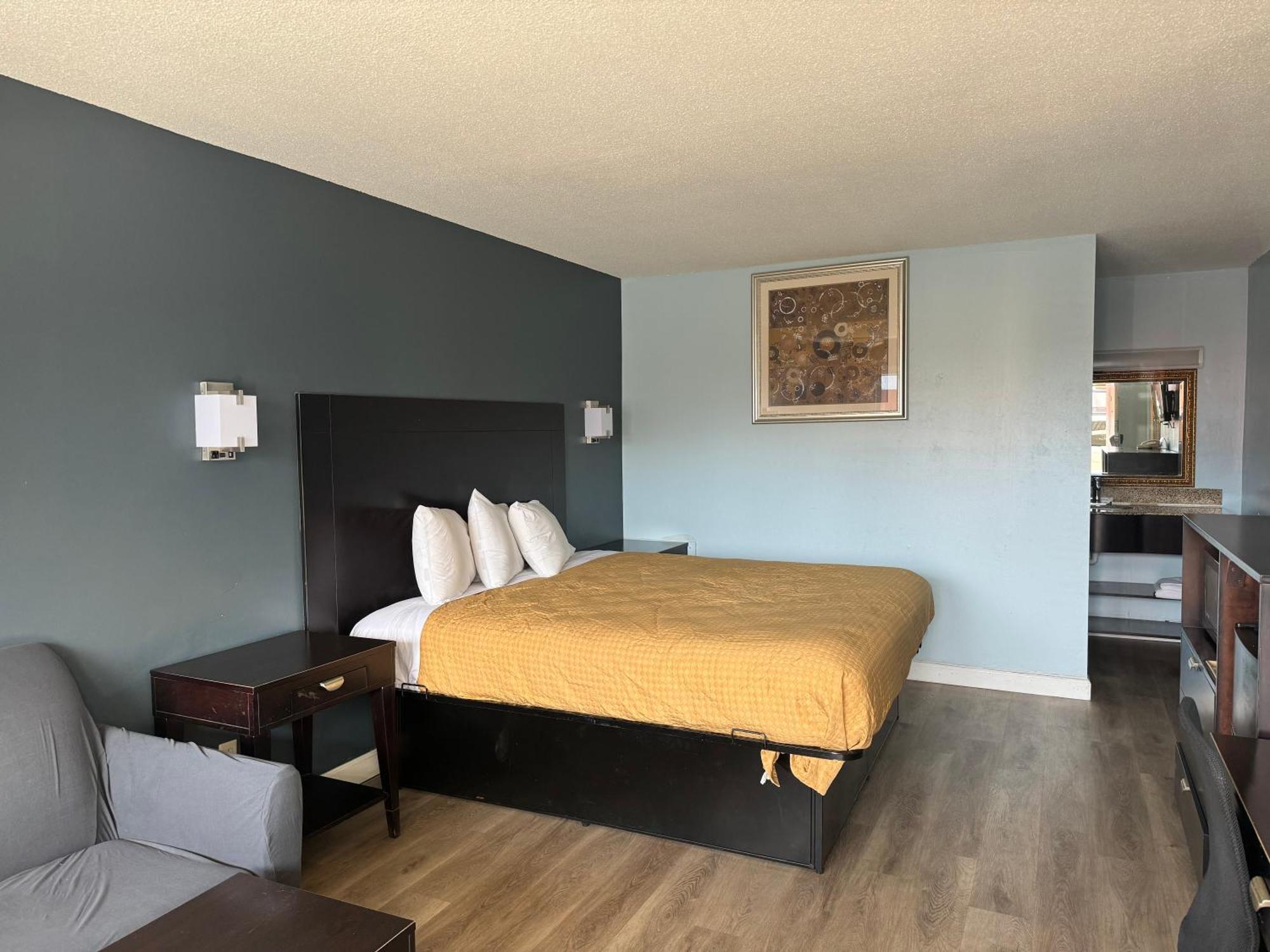 Red Carpet Inn & Suites - Данвилл Экстерьер фото