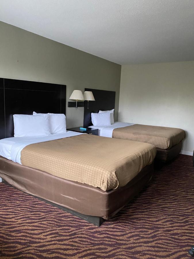 Red Carpet Inn & Suites - Данвилл Экстерьер фото